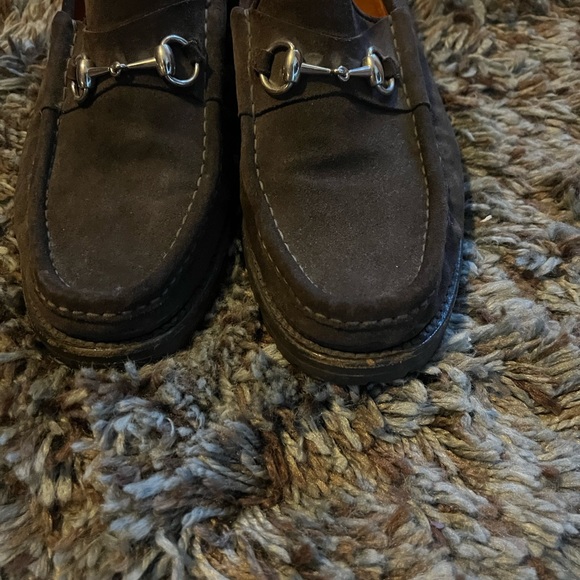 Gucci suede loafers in excellent condition. Hardly used, size 10. - Picture 6 of 6